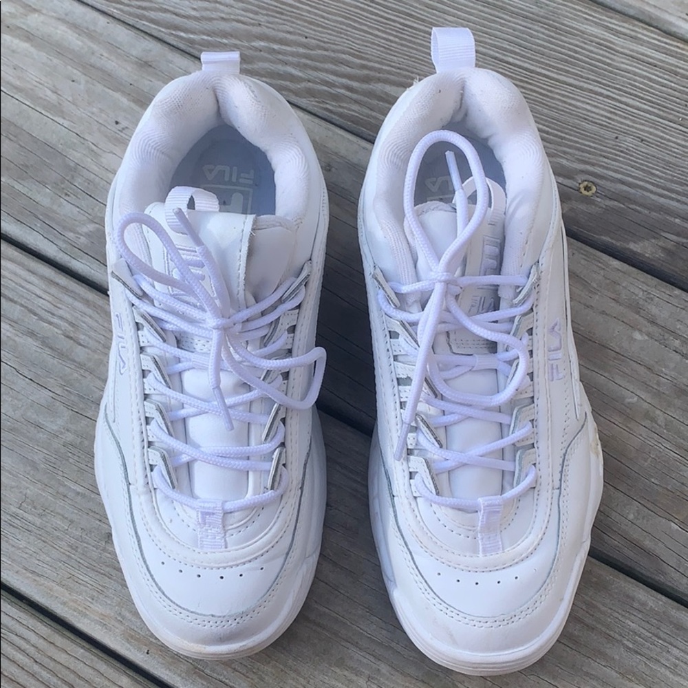 Women’s FILA sneakers | Size 7